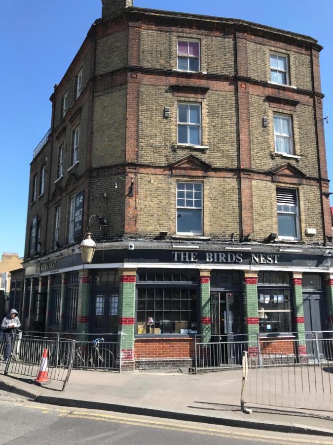 The Birds Nest Hostel London Eksteriør bilde